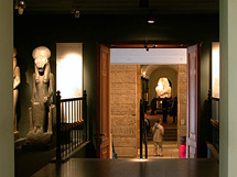 Foto: Blick vom Eingangsraum in den Marstall